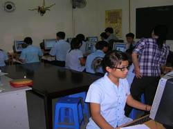 L'Ecole pour les Enfants Handicapés Auditifs Hy Vong I