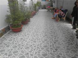 La nouvelle cour  de la Maison d'Amour d'Ho Chi Minh Ville