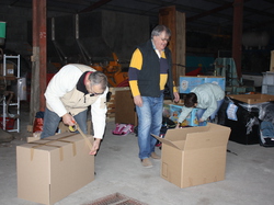 Opération mise en cartons de cartables